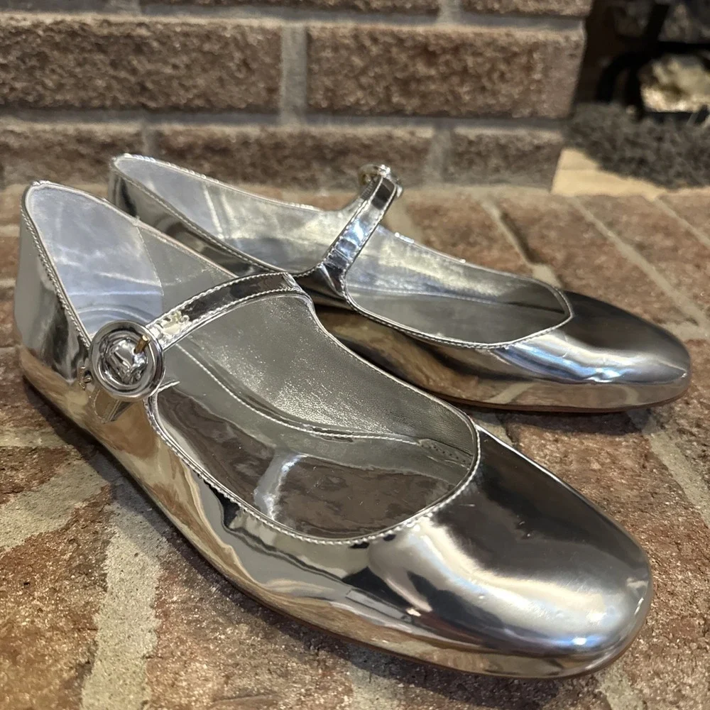 Larroudé Women's Blair Mary Jane Metallic Silver Ballet Flats Sz 7
